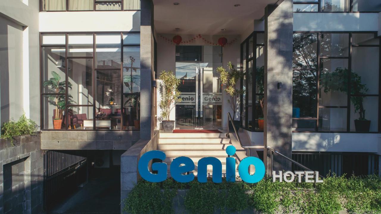 Genio Hotel Manado Esterno foto